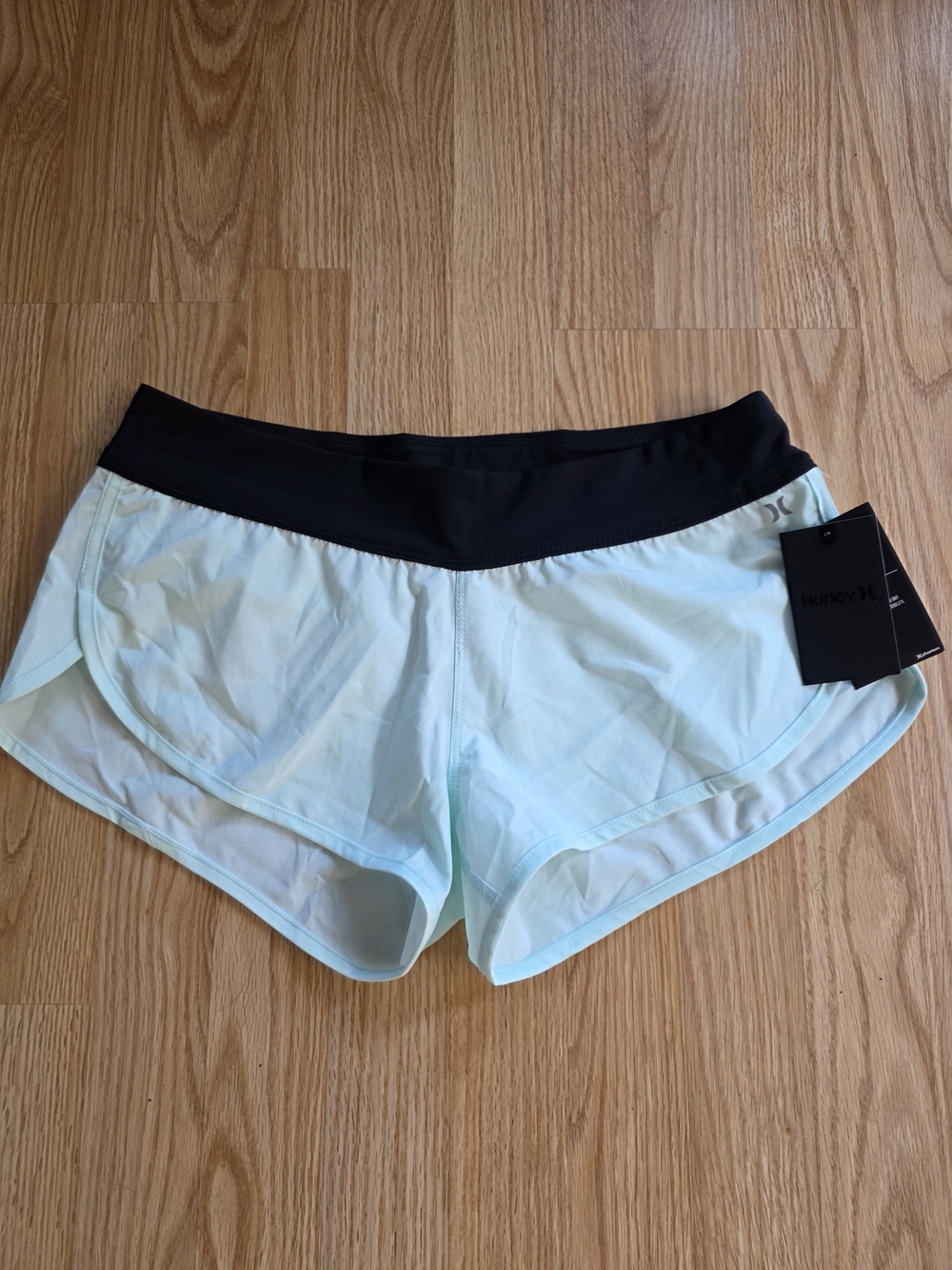 Hurley Women’s Phantom Boarshorts Medium